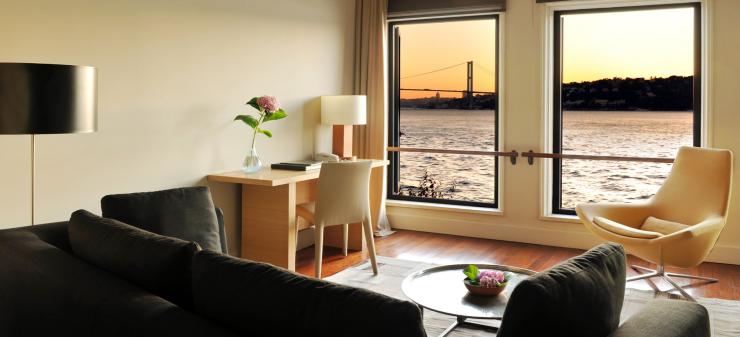 Sumahan on the water